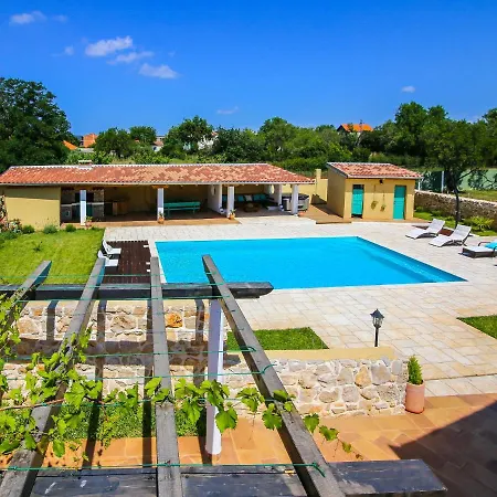 Villa Child Friendly In Gorica With Jacuzzi And Sauna *